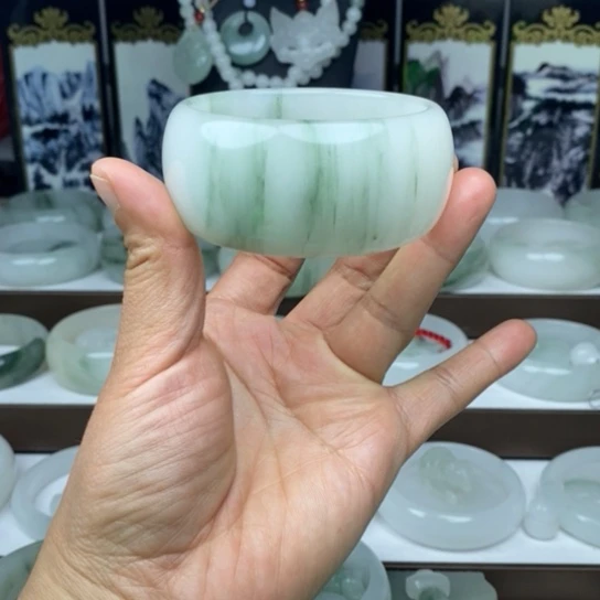 石英质玉（金丝玉）手镯未镶嵌