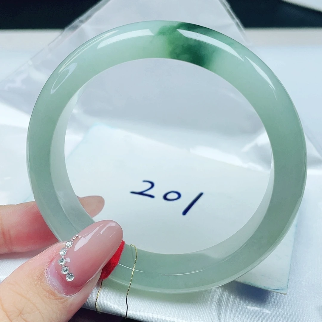 翡翠未镶嵌手镯正圈58+