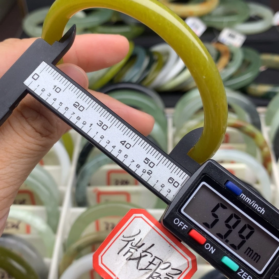 未镶嵌蛇纹石玉手镯336