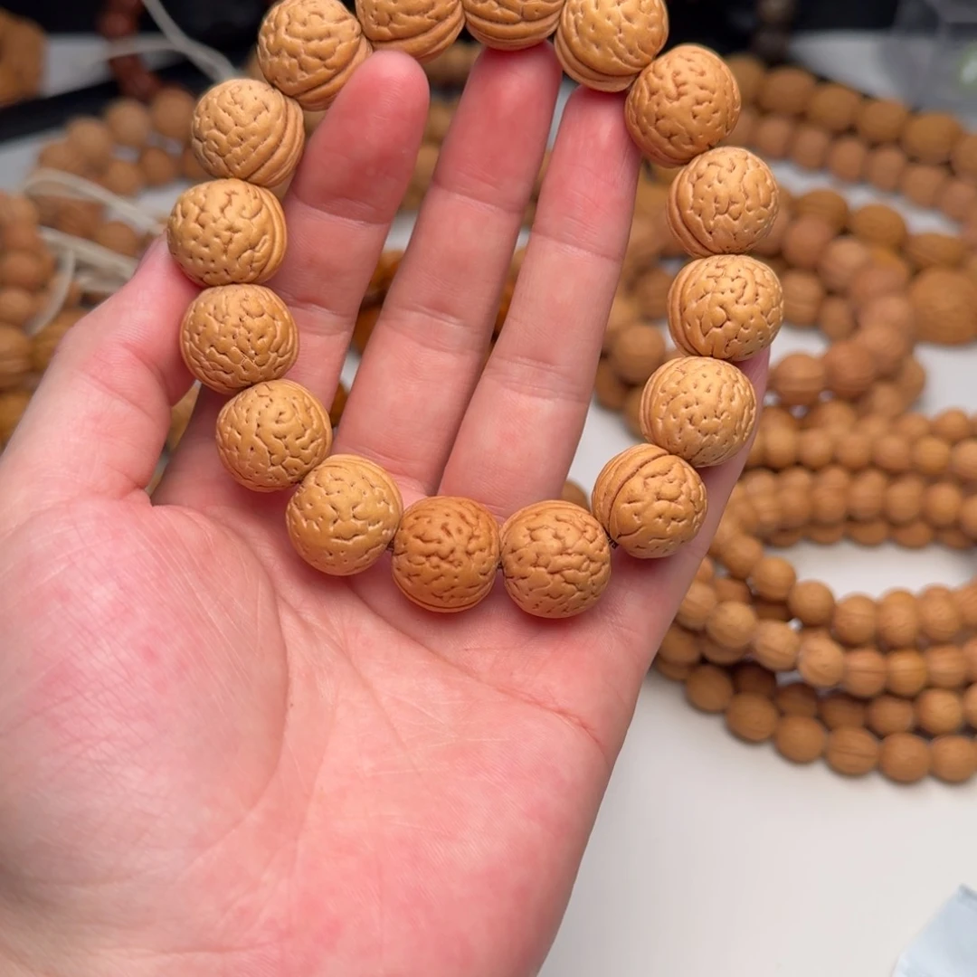 桃核手串L***?18mm+盘锦肌肉纹手串复购