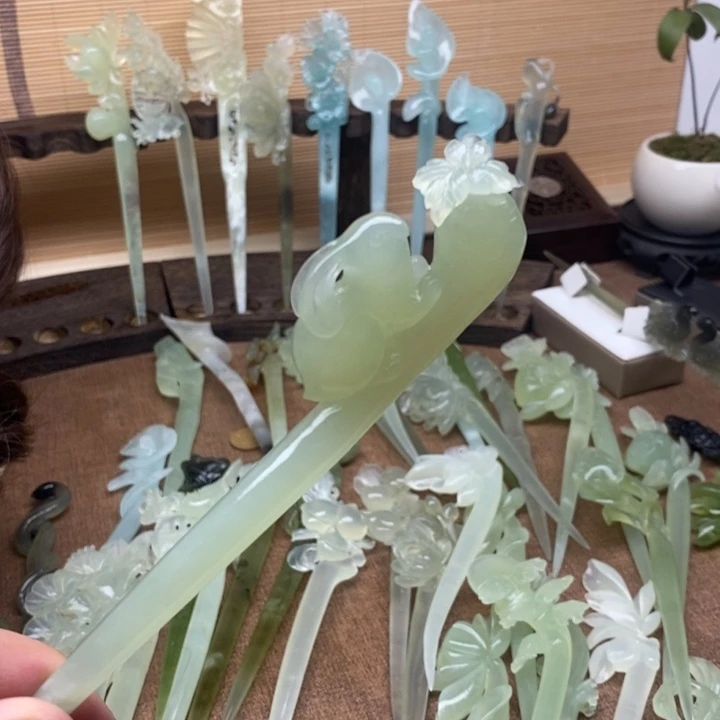 蛇纹石玉未镶嵌发簪