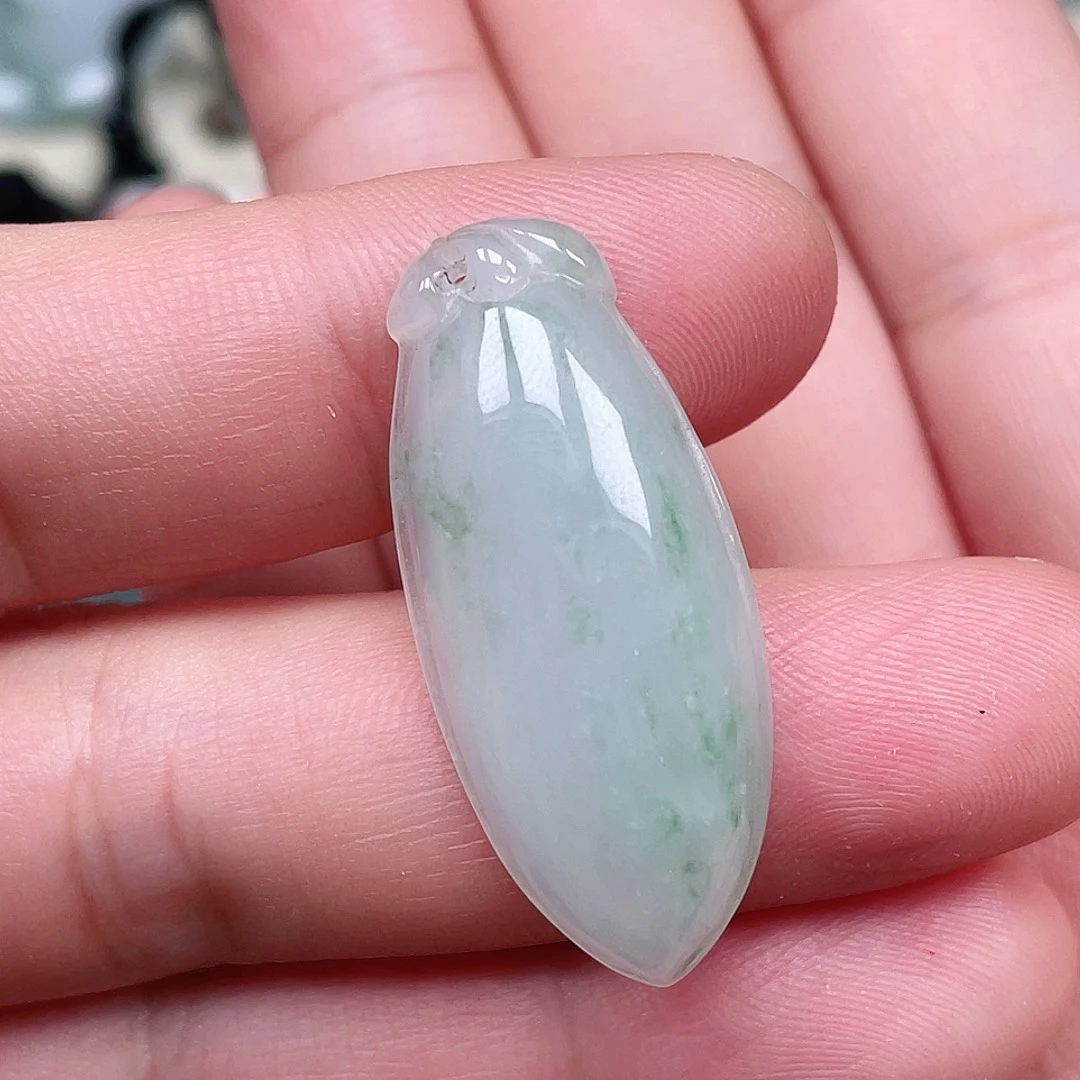 翡翠未镶嵌颈饰福瓜