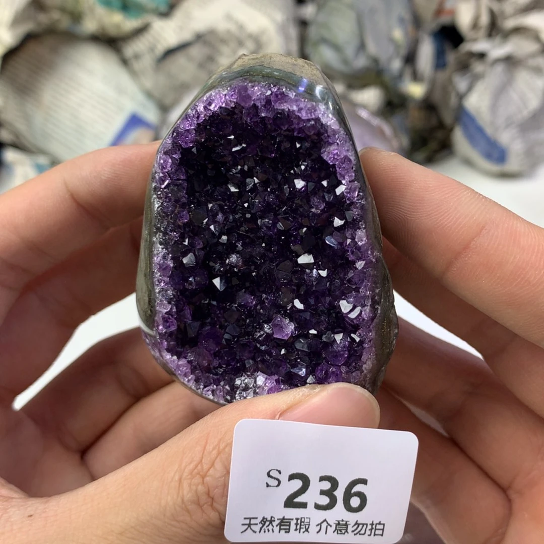 水晶大型摆件（非配饰）未镶嵌