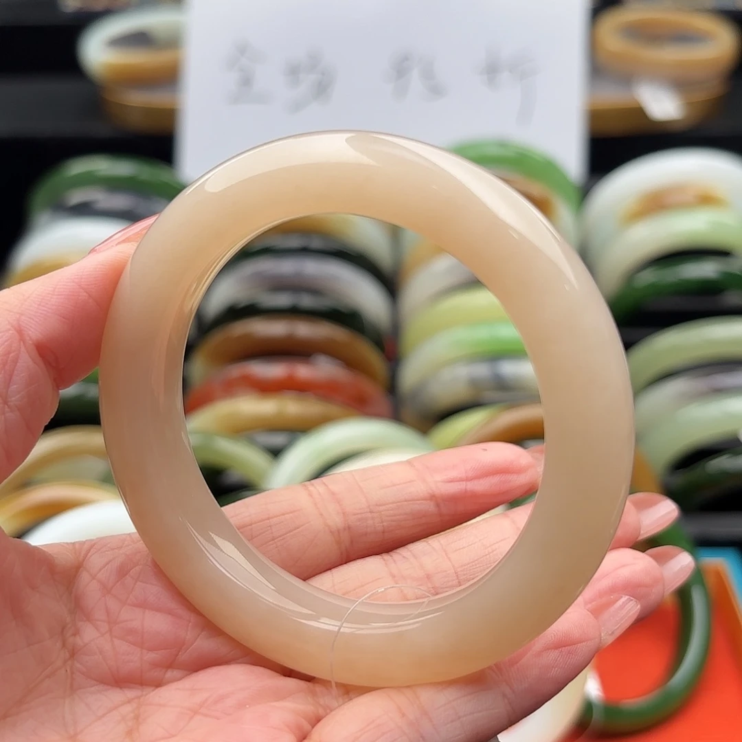 和田玉未镶嵌手镯红粉57