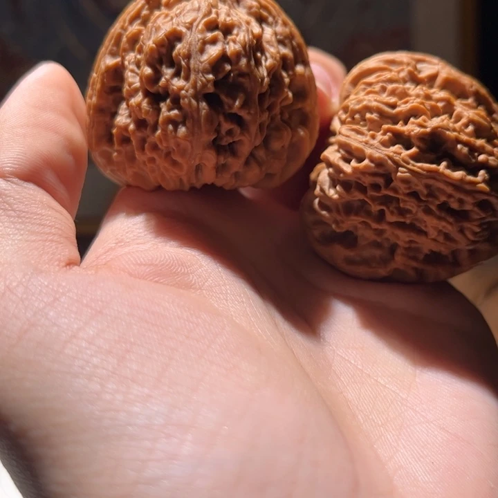 狂***欢文玩核桃吊坠核桃yx094