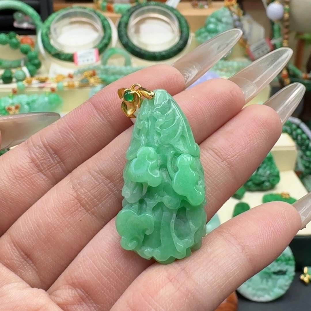 翡翠未镶嵌颈饰翡翠吊坠