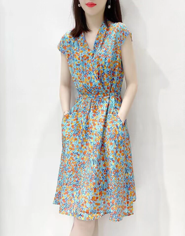 哥弟阿玛施正夏季法式气质收腰显瘦碎花A字裙雪纺V领短袖连衣裙女