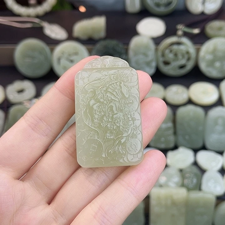 春***歌和田玉未镶嵌颈饰