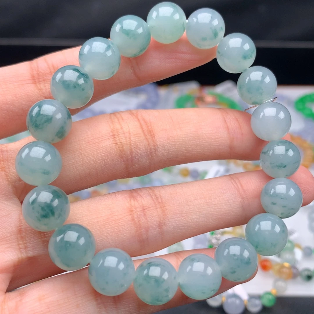 翡翠手链未镶嵌卡