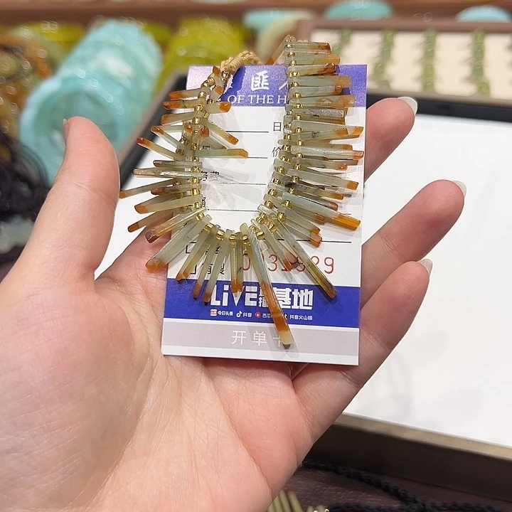 蛇纹石玉未镶嵌拔剑