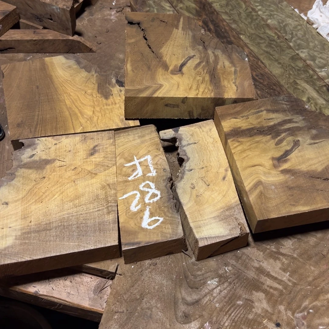 打***一金丝楠金丝楠木原材料28