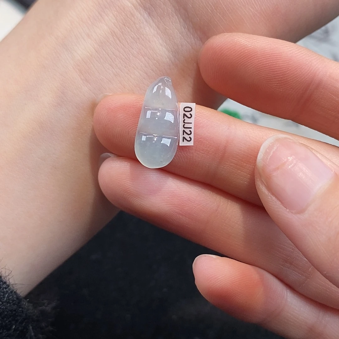 翡翠颈饰未镶嵌天然翡翠