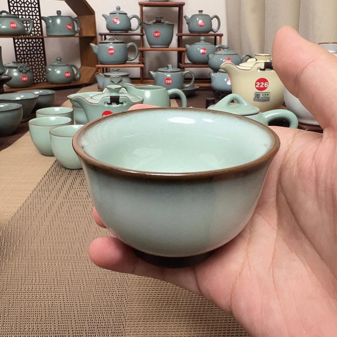 瓷片开播福利。。。。。。。。