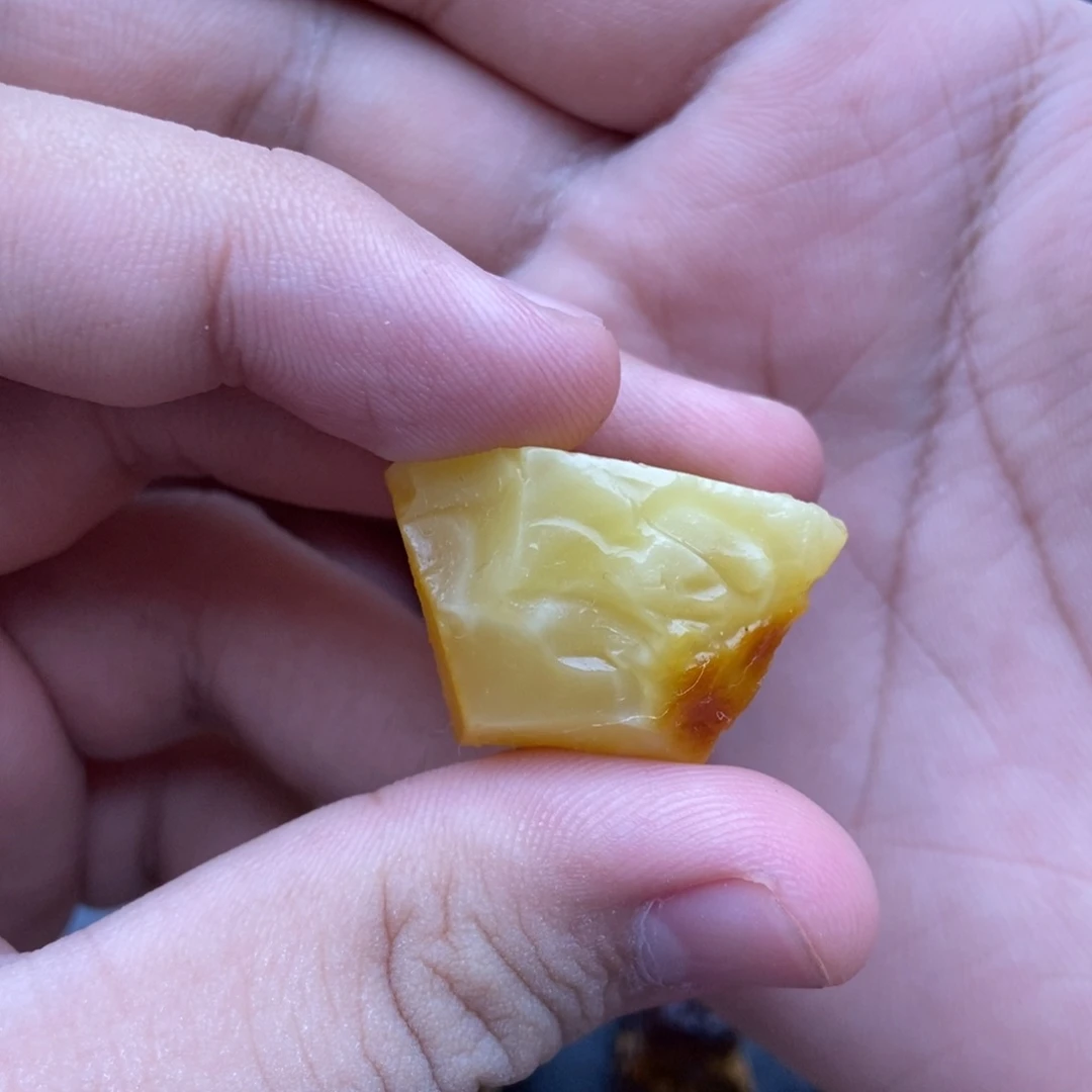 正***装定制琥珀未镶嵌定制