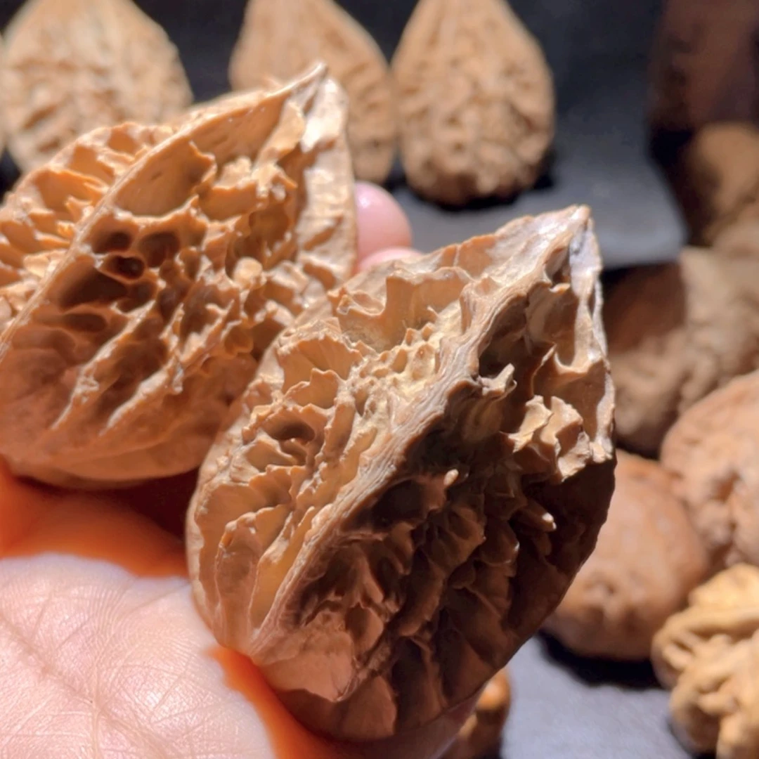 【闪购商品】文玩核桃把件阳****洋东北楸子24