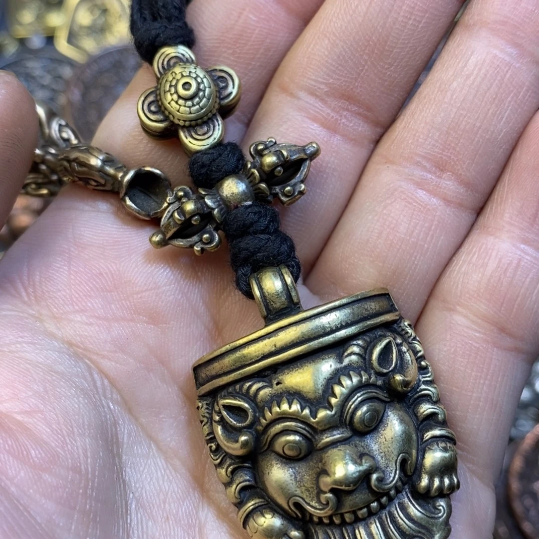 藏式支巴扎牌子搭配