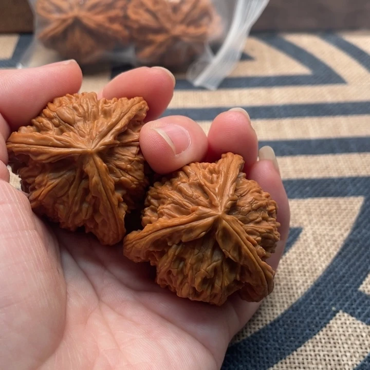 你***哥核桃白狮子40核桃