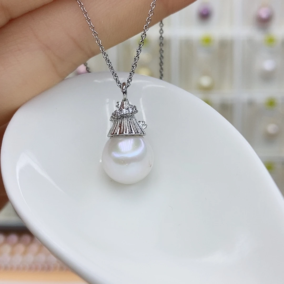 淡水珍珠颈饰合金