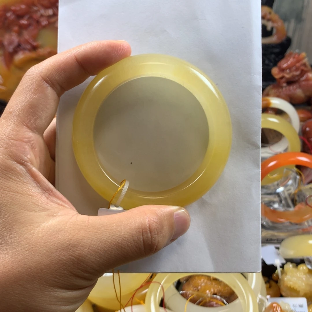 石英质玉（黄龙玉）未镶嵌手镯静*