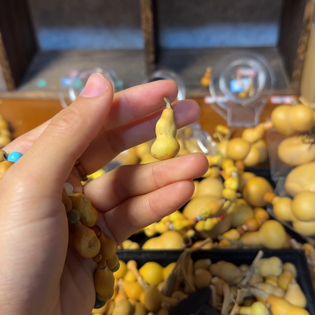 晟***蕾葫芦打孔后不退不换！