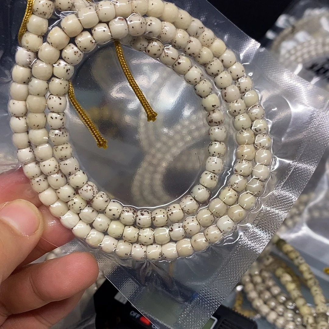 星月菩提手串65通体留白带月108