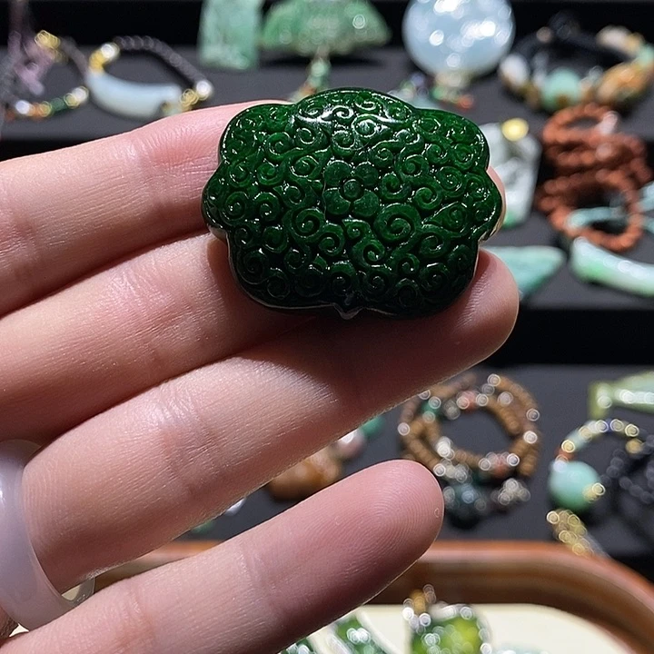 翡翠未镶嵌吊坠(不含链)挂件