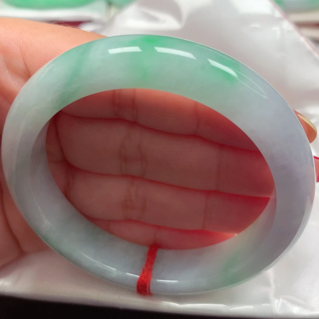 翡翠未镶嵌手镯52阳绿飘花