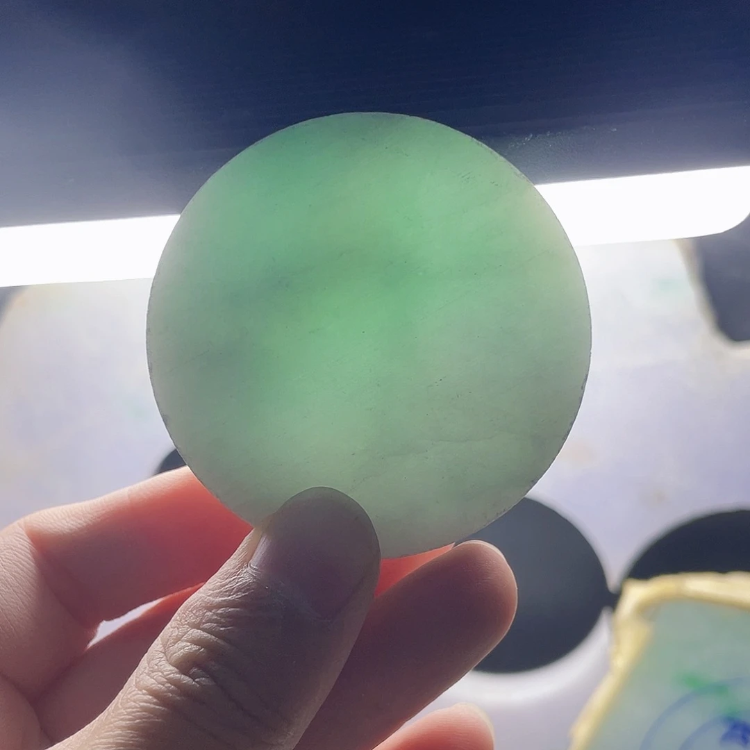 翡翠颈饰未镶嵌毛料79