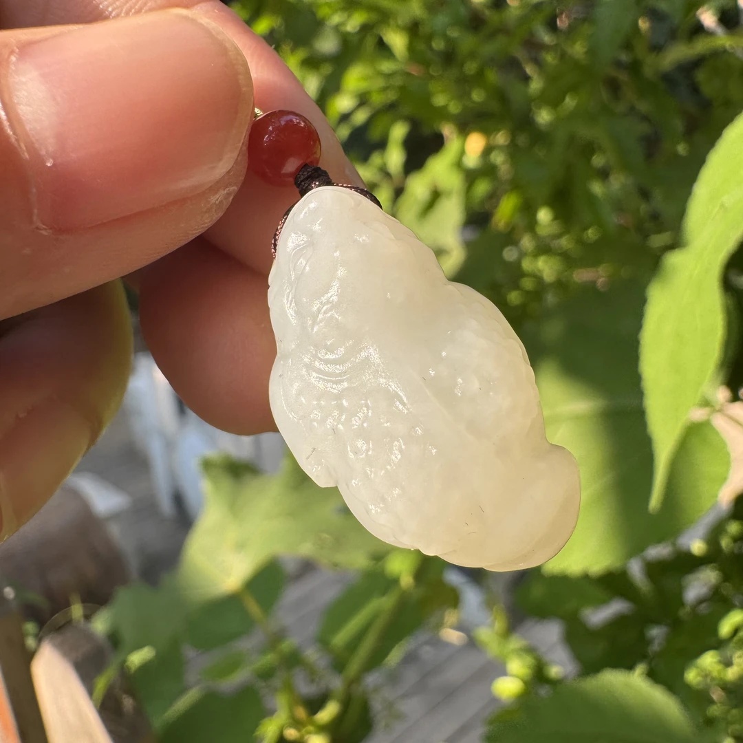 1255-和田玉三足蝉精工精料小挂饰