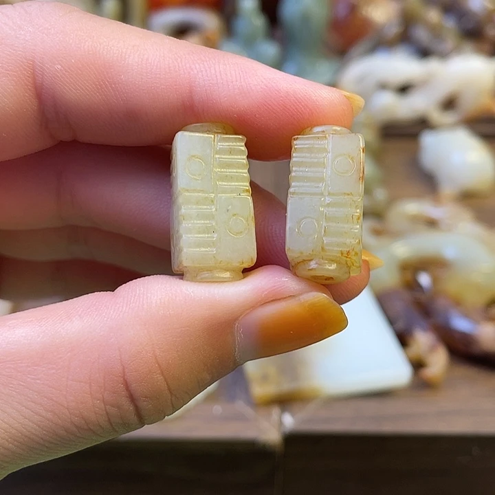 未镶嵌和田玉（糖玉）挂件