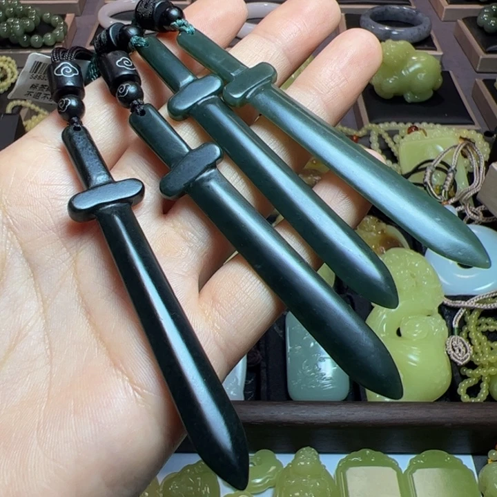 和田玉（青玉）未镶嵌颈饰
