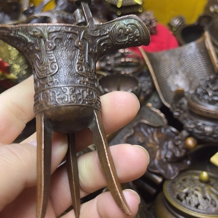 诚信经营精美铜器