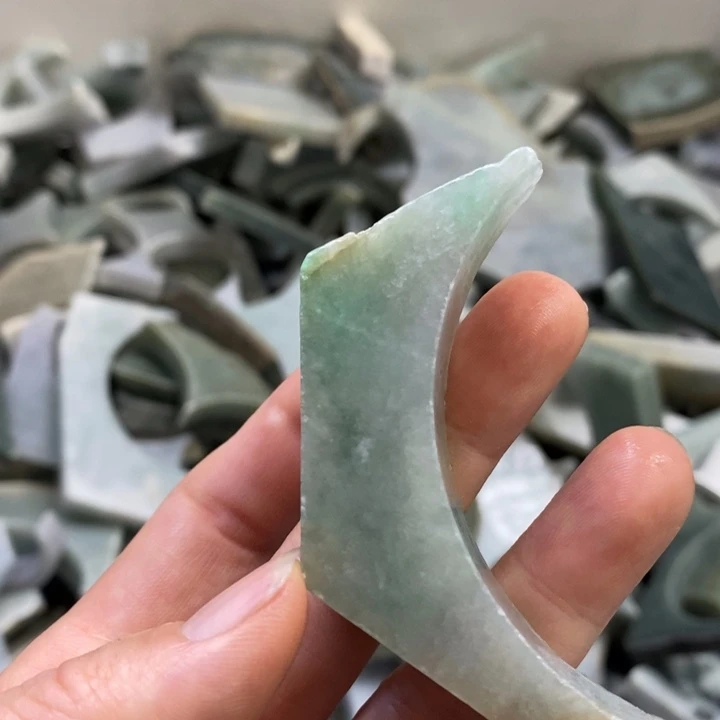 翡翠裸石翡翠边角料
