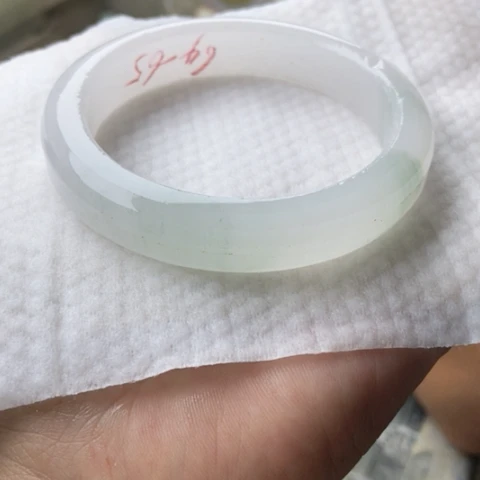 故***Q石英质玉(金丝玉)未镶嵌手镯加工定制