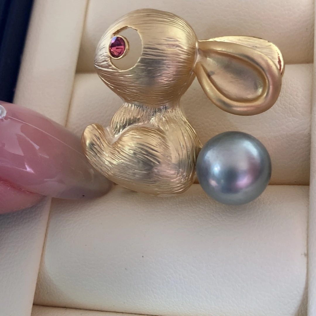 未镶嵌胸饰海水珍珠