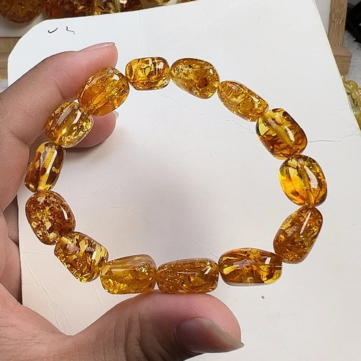 未镶嵌项圈琥珀（花珀）