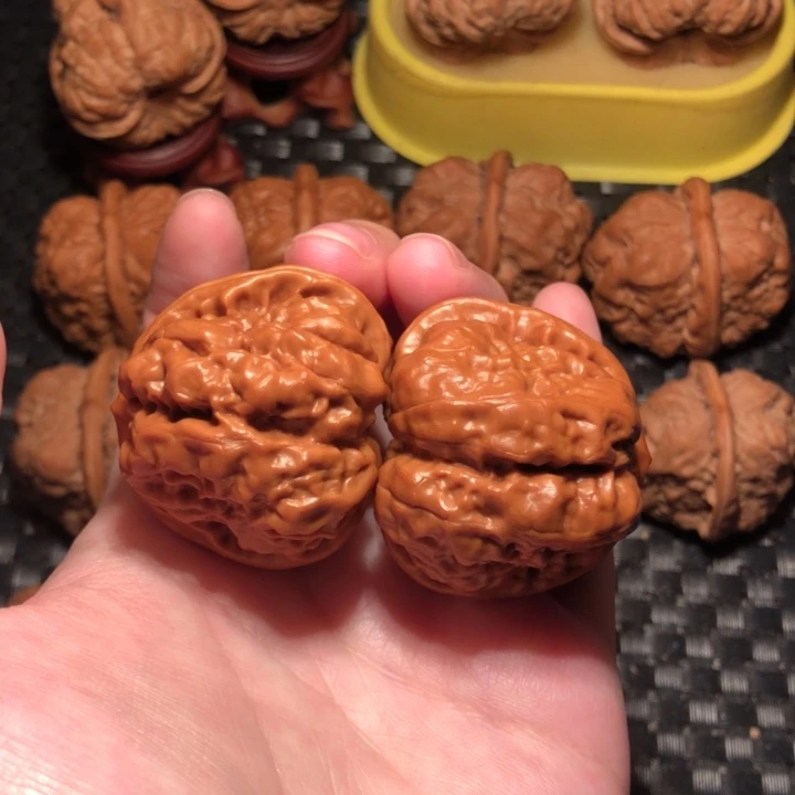 把件文玩核桃40开背肌肉蛙