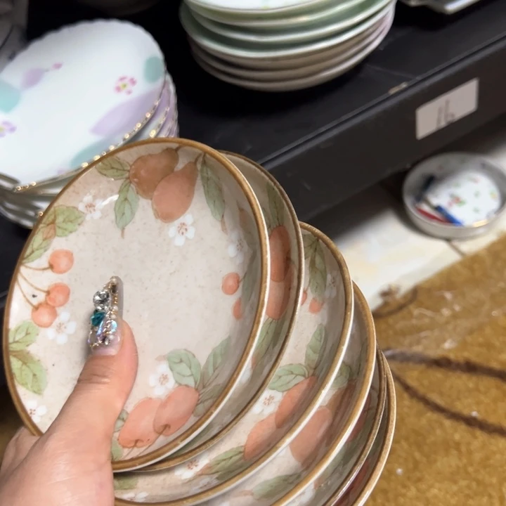 盖碗至**哥瓷器直播放漏中