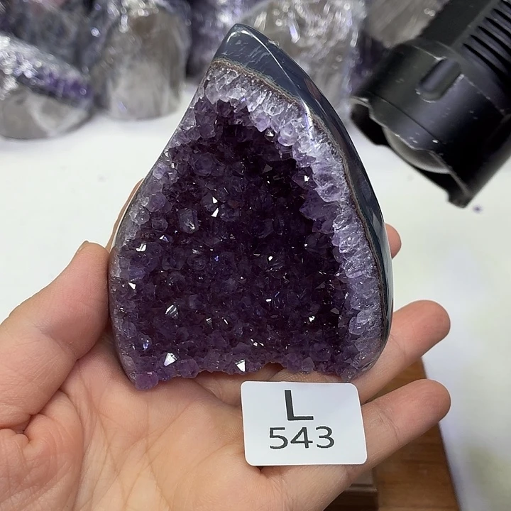水晶摆件未镶嵌天然紫水晶