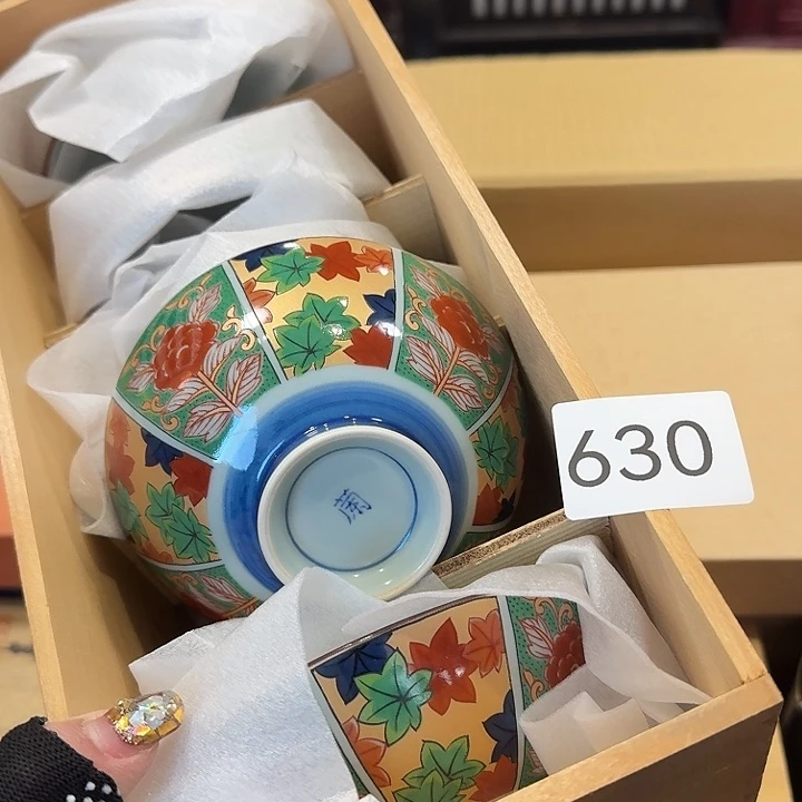 瓷片很好看的小碗