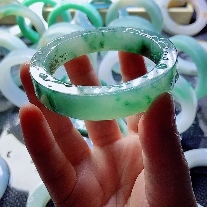 定制翡翠不退不换未镶嵌