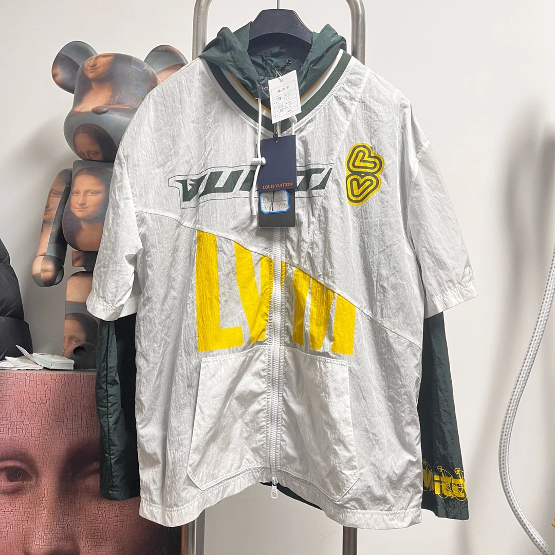 全新未使用 LouisVuitton/路易威登 假两件冲锋衣48码长72胸围60