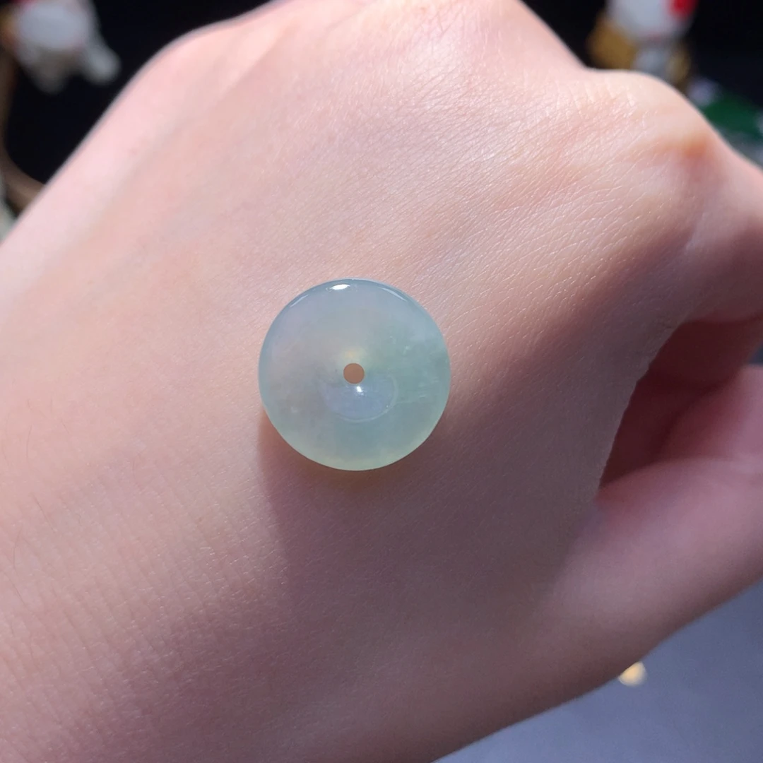 翡翠未镶嵌挂件48小时鉴赏期 退货不扣服务费