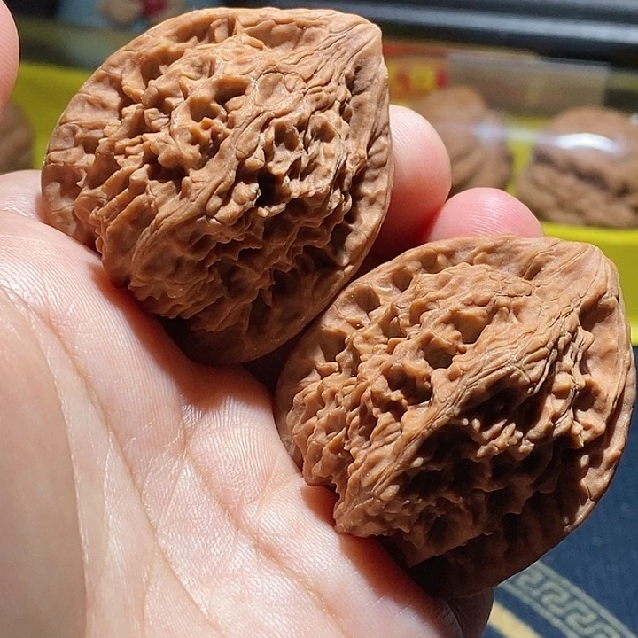 【闪购商品】吊坠文玩核桃红狮子