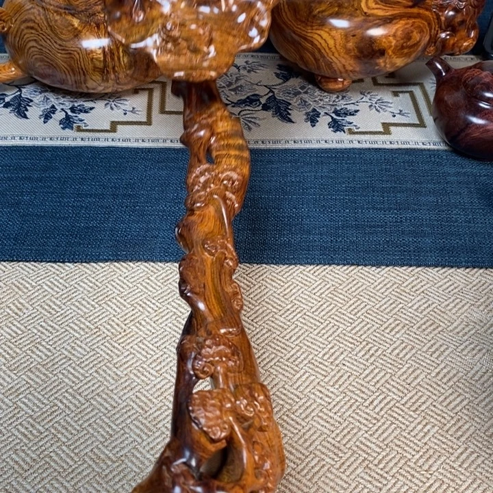 王***黄花梨/降香黄檀把件