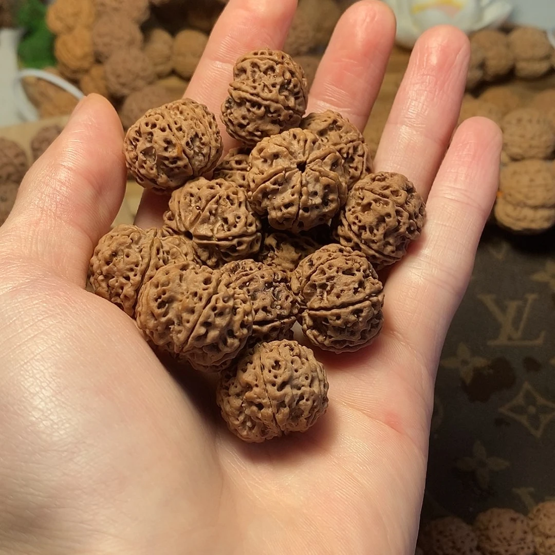 金刚菩提手串*️***22六瓣超头（13颗）