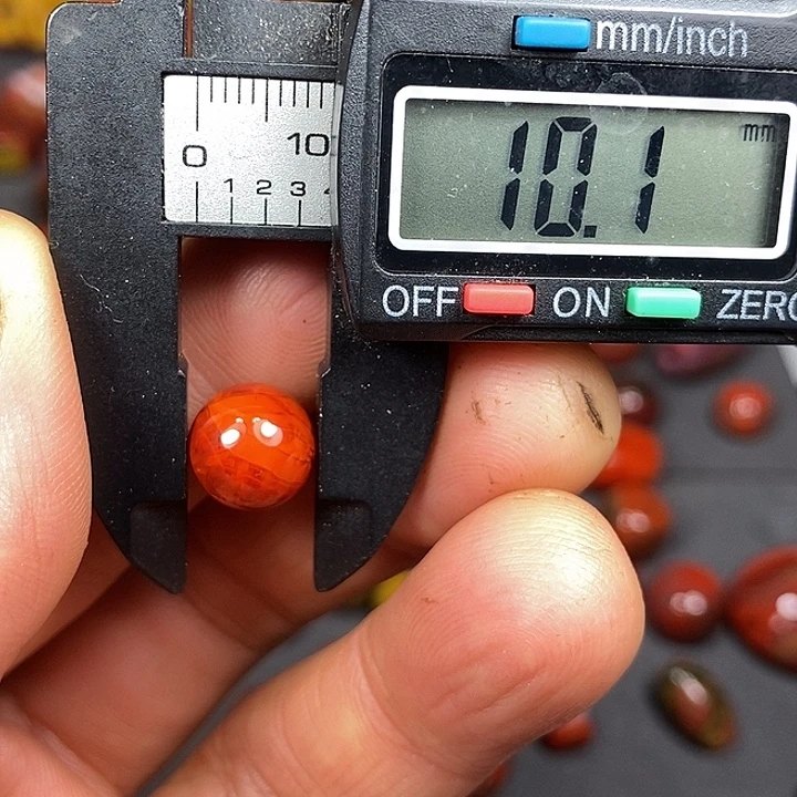 南红玛瑙未镶嵌车挂