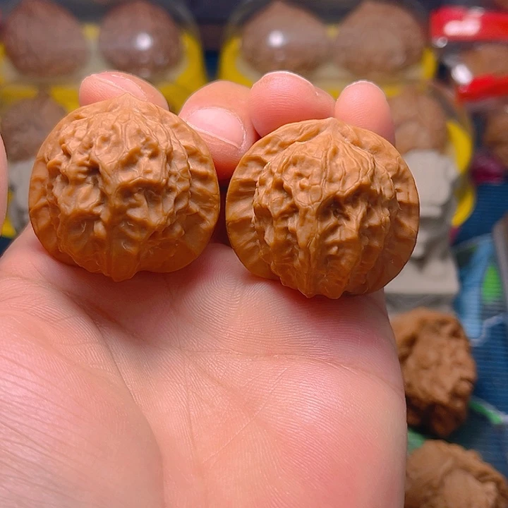 文玩核桃吊坠＃*＃瓷娃娃