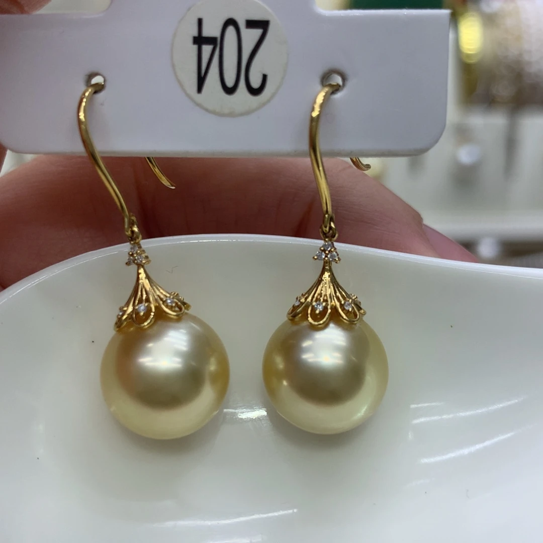海水珍珠18K金镶嵌耳饰
