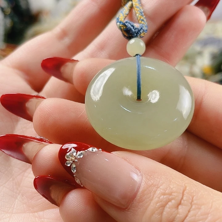 未镶嵌和田玉挂件